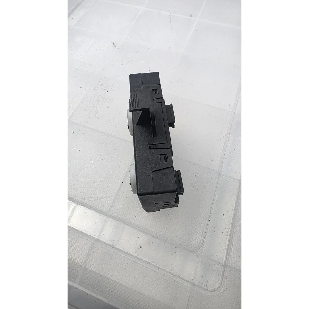 2012 - 2017 AUDI A4 Q5 REAR LEFT DOOR WINDOW CONTROL MODULE 8K0 959 795 G OEM